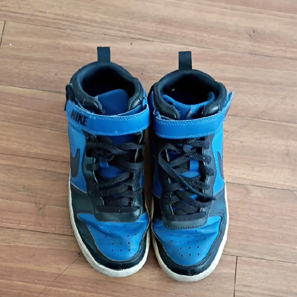 Nike Court Borough Mid 2 Blue Sneakers Size 7Y